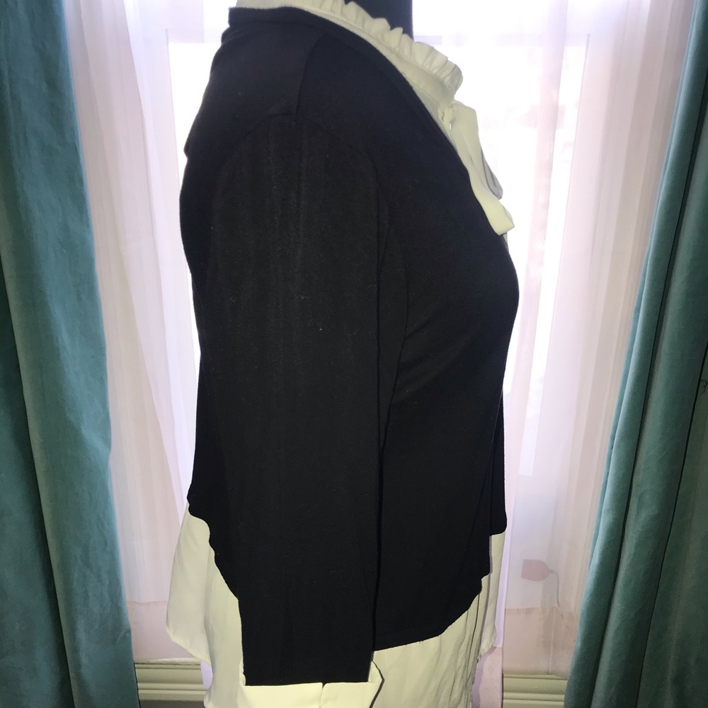 Blouse - Picture 2 of 3